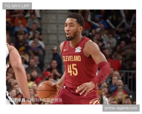 假摔判罚规则详解：如何判定与处罚篮球比赛中的虚假倒地行为